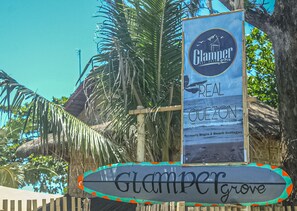 Mặt tiền nơi lưu trú