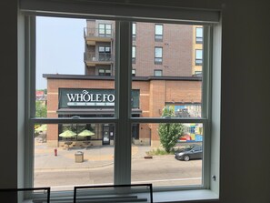 Interior - Corner Unit with Views!!!!10 mins to either Downtown!!! (Saint Paul)