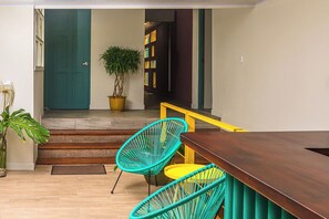 TV - Otoya1907 Hotel (San José)