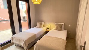 2 bedrooms, desk, iron/ironing board, WiFi