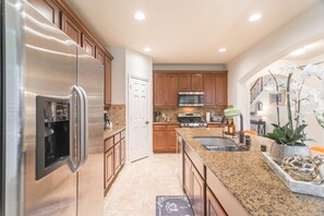 Private kitchen - Brand New Pool & SPA! 4-Bdr retreat in The Woodlands TX, Sleeps 10 (Spring)