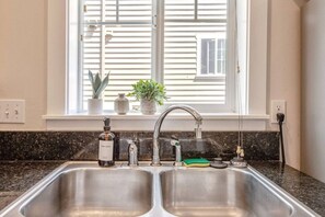 Interior - 3b2.5b House in Ballard/10 mins to Green Lake (Seattle)