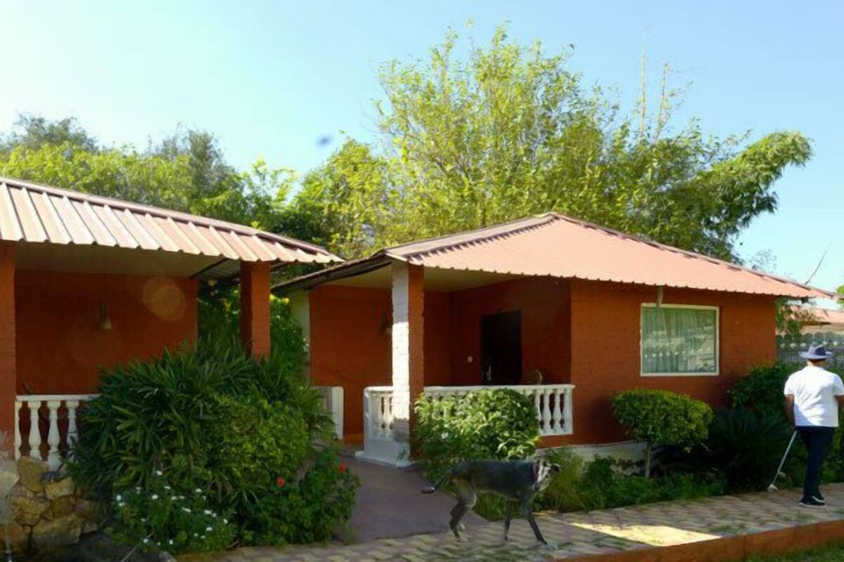 Villa Deluxe | Ropa de cama de alta calidad, caja fuerte, cortinas opacas