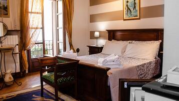 House, 2 Bedrooms, Smoking, Balcony | Interior