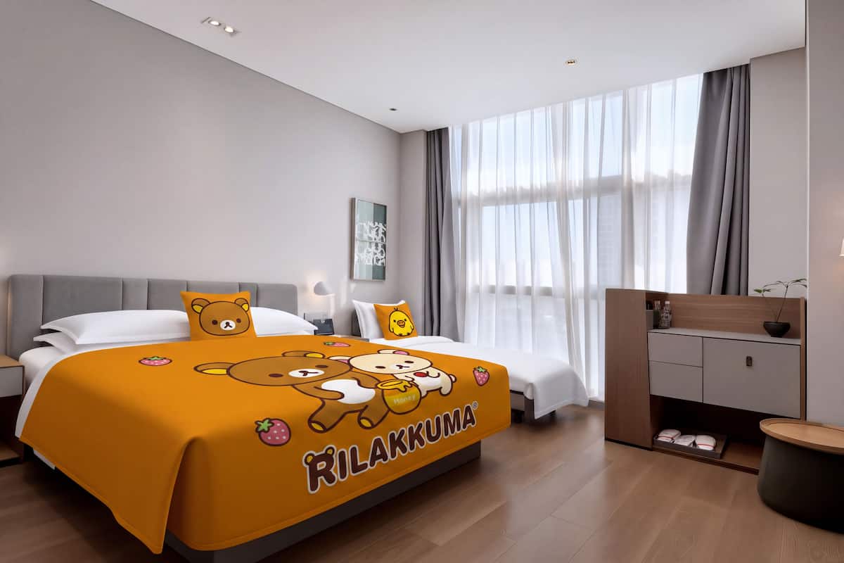 Habitació amb dos llits individuals familiar, 1 llit de matrimoni i sofà llit | Roba de llit d'alta qualitat i cobrellits 