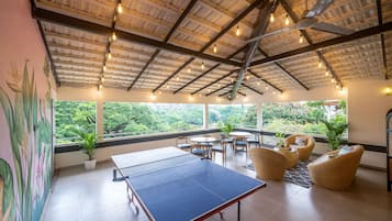 Children’s play area – indoor