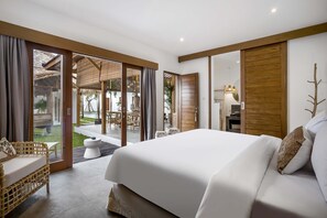 5 chambres, coffres-forts dans les chambres, fer et planche à repasser