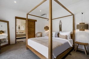5 bedrooms, in-room safe, iron/ironing board, free WiFi