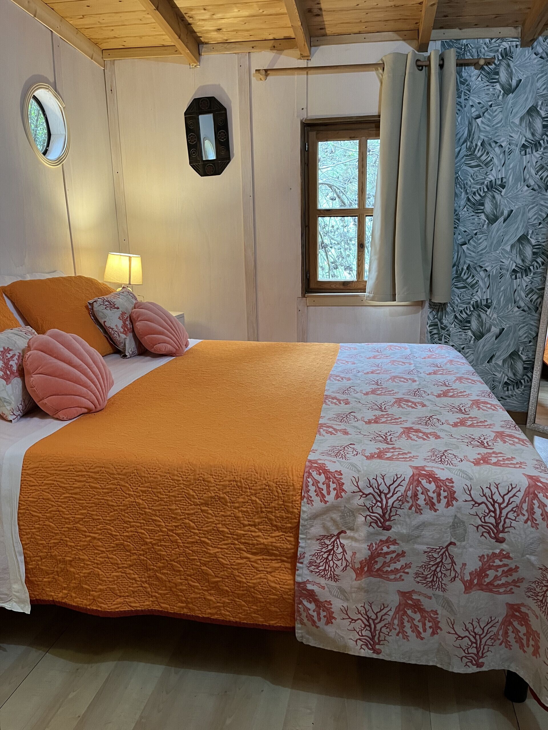 2 sovrum, strykjärn/strykbräda, gratis wi-fi och sängkläder