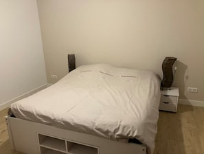 1 bedroom, travel crib, free WiFi, bed sheets