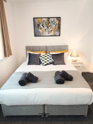 3 Schlafzimmer, Bügeleisen/Bügelbrett, WLAN, Bettwäsche