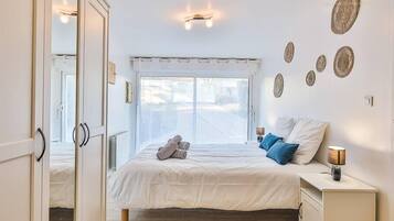 3 dormitorios, tabla de planchar con plancha, wifi y ropa de cama