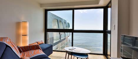 Téléviseur, bureau