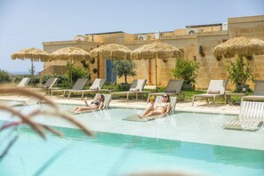 Outdoor pool, open 7:00 AM to 8:00 PM, pool umbrellas, sun loungers - Tuta Agrotourism  (Kercem)