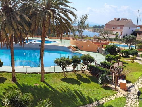 Bel Appartement Avec Piscine , le 600