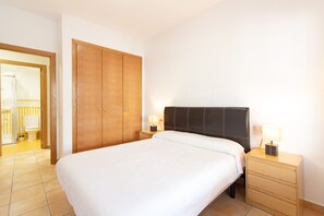 2 Schlafzimmer, Bügeleisen/Bügelbrett, kostenloses WLAN, Bettwäsche