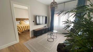 1 bedroom, iron/ironing board, Internet, bed sheets