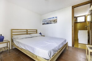 3 bedrooms, iron/ironing board, travel cot, WiFi
