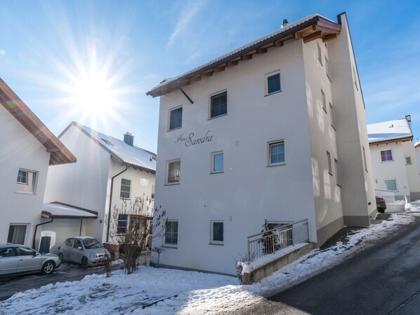 Exterior - Apartment in Fiss near Ski Lifts (Fiss)