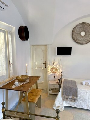 2 Schlafzimmer, Bügeleisen/Bügelbrett, Bettwäsche