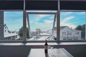 Smart TV - Swn Y Mor - 1 Bedroom Studio - Saundersfoot (Saundersfoot)