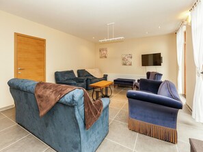 TV - Glabbeek Family Retreat Home (Glabbeek)