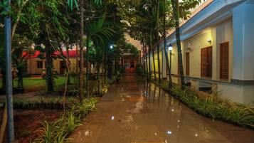 Egyptian cotton sheets, premium bedding, down duvets