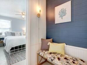 2 bedrooms, desk, iron/ironing board, WiFi - Marsh Magic 2 Bed 1 Bath Beach House w Marsh View (Tybee Island)