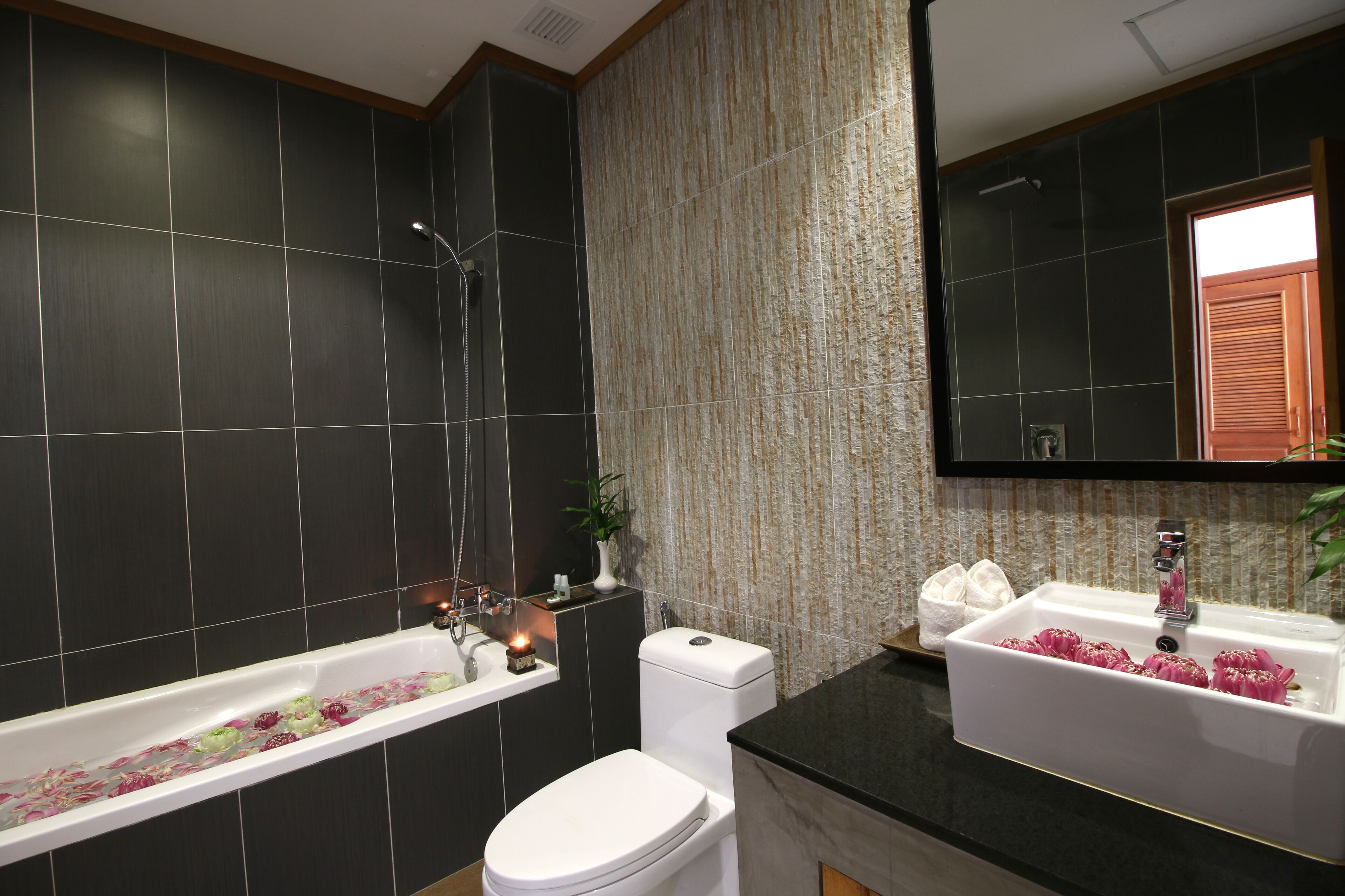 Foto - New Riverside Hotel