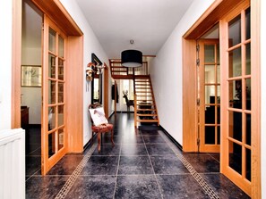 Interior - Countryside Escape for 9 (Honnay)