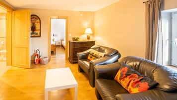 TV, foosball, stereo