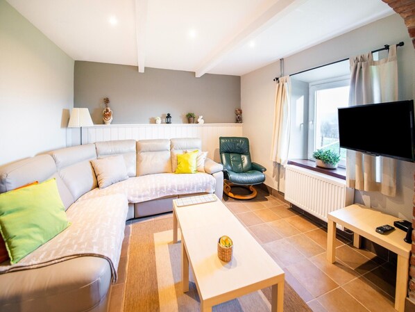 TV, foosball, stereo