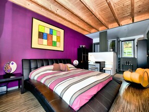 9 間睡房、熨斗/熨衫板、Wi-Fi