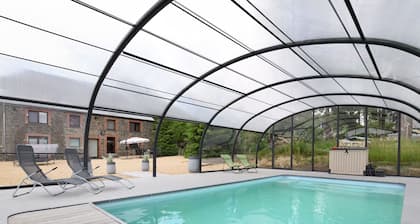 Country house in the Ardennes with Schwimmbad from April to September