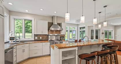 Private Estate • Pool • Pets • Nature Trails