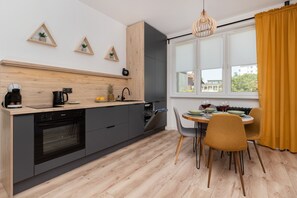 Apartment, 1 Bedroom, Kitchen | Private kitchen | Dishwasher, coffee/tea maker, electric kettle, cookware/dishes/utensils - Gdynia Apartment 3 Maja by Renters (Gdynia)