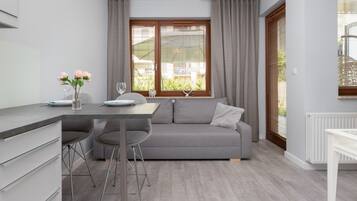 Studio, Terrace | Bed sheets