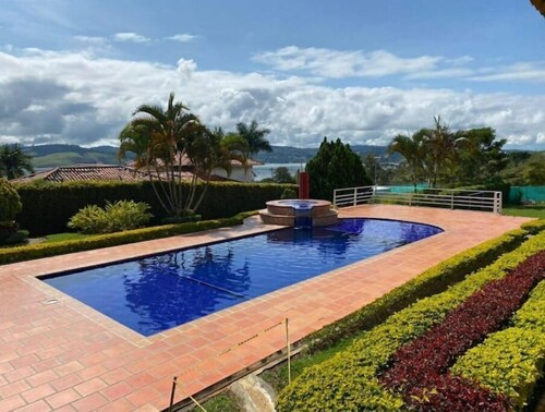 Mansion- Piscina Jacuzzi y Vista