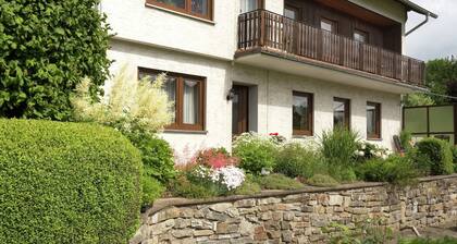 Ferienwohnung im Sauerland Hillside