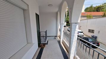 Enceinte de lâhĂ©bergement