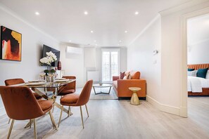 Basic Apartment, 1 Double Bed with Sofa bed | Interior - Marble Arch Suite 6-hosted by Sweetstay (London)