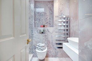 Basic Apartment, Multiple Beds | Bathroom - Marble Arch Suite 9-hosted by Sweetstay (London)