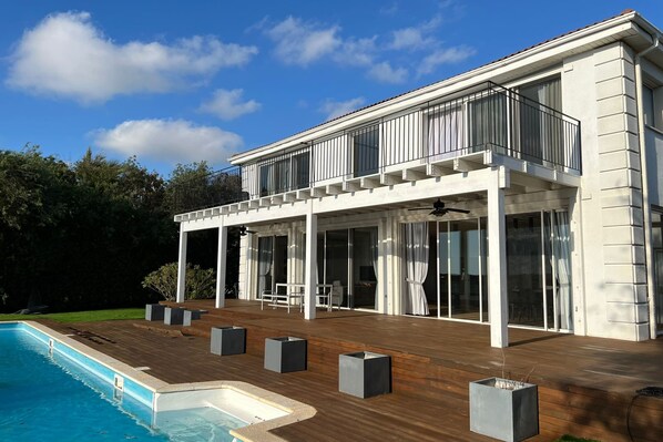 Villa de base | Extérieur