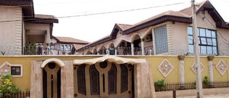 Voorkant van accommodatie