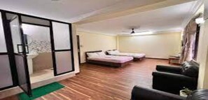 Free WiFi, bed sheets - MeroStay 147 SaSa Home (Lalitpur)