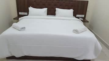 Standard Double Room | Egyptian cotton sheets, premium bedding, free WiFi