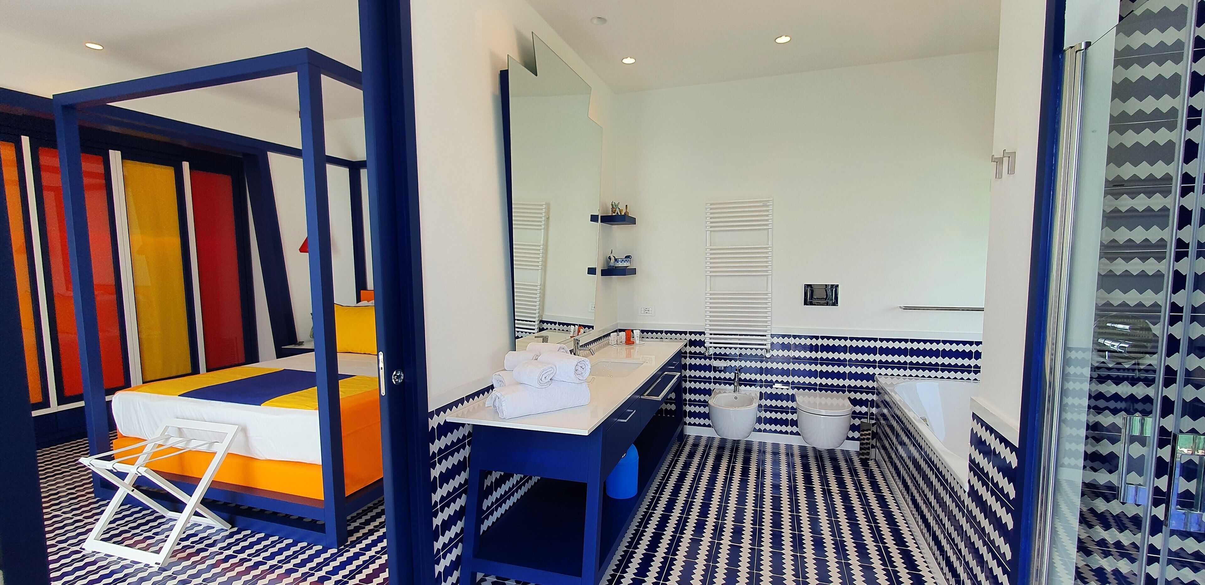 2 slaapkamers, een strijkplank/strijkijzer, reisbedje, gratis wifi