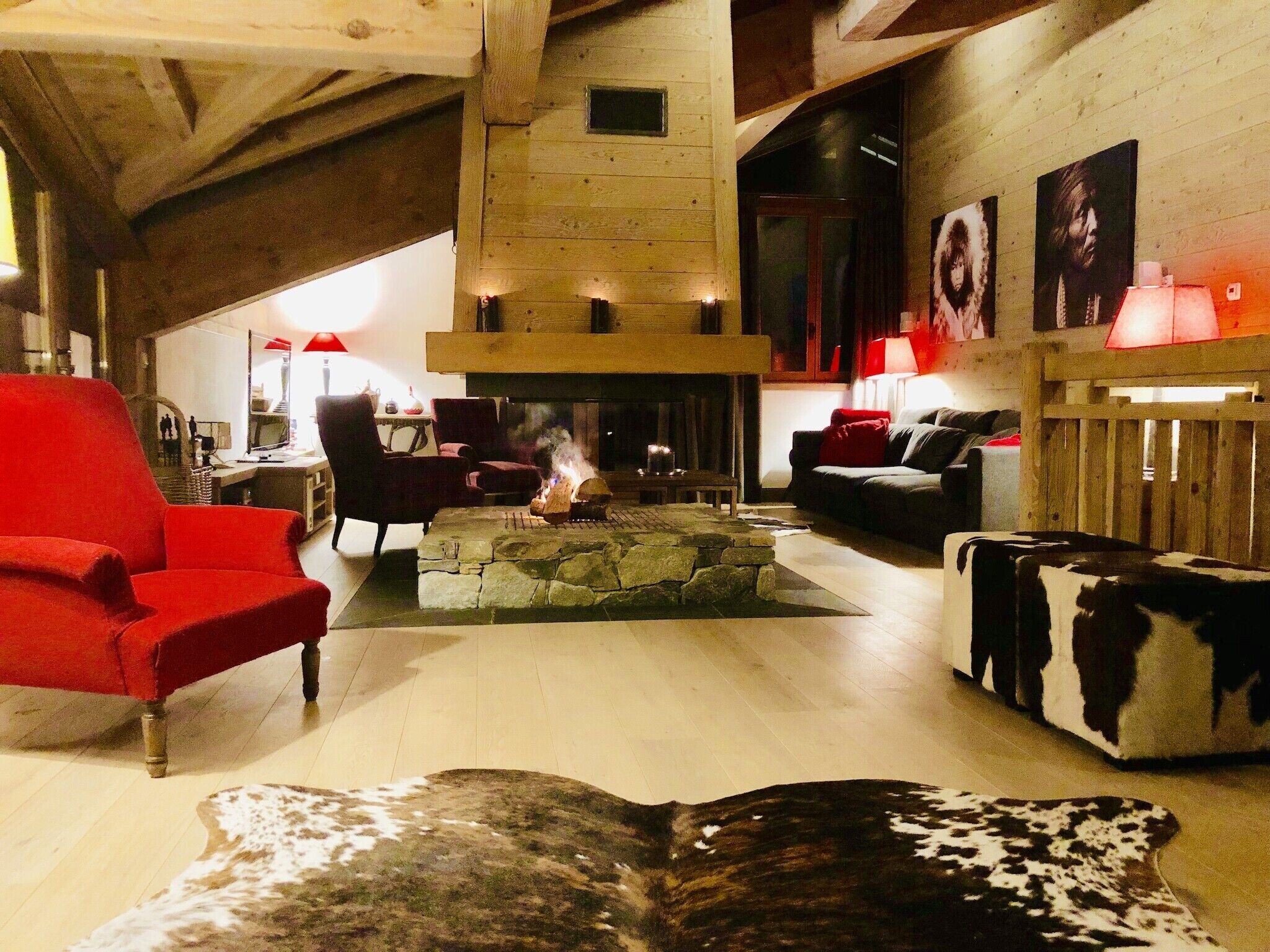 Télévision, cheminée