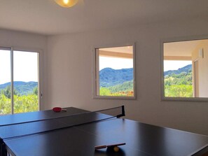 Spielezimmer