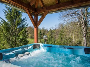 Outdoor spa tub - Holiday Home in Brod Moravice with Pool (Brod Moravice)
